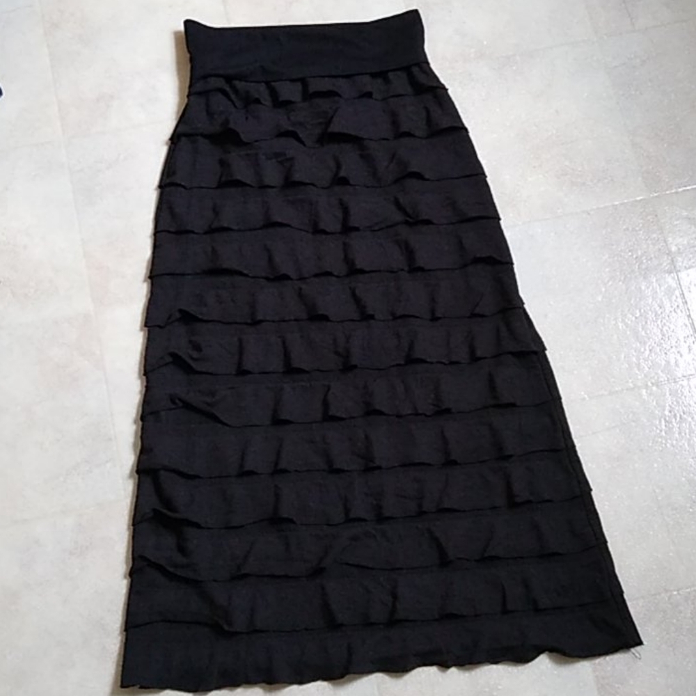 Max Studio Black Layered/Tiered Maxi Skirt